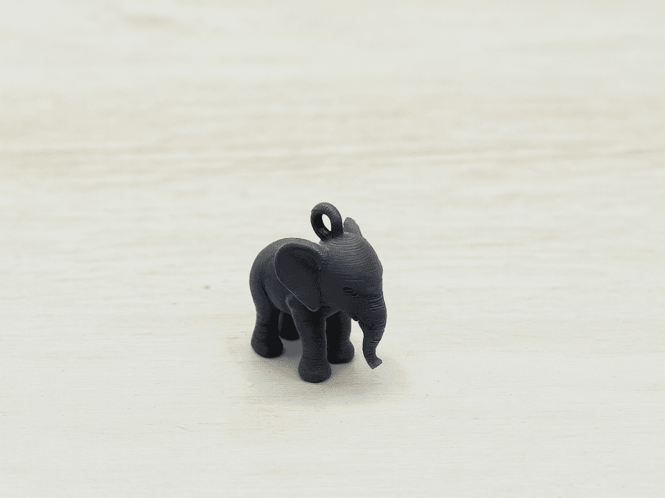 Kleiner Glückselefant mit Charme mit Öse Keychain