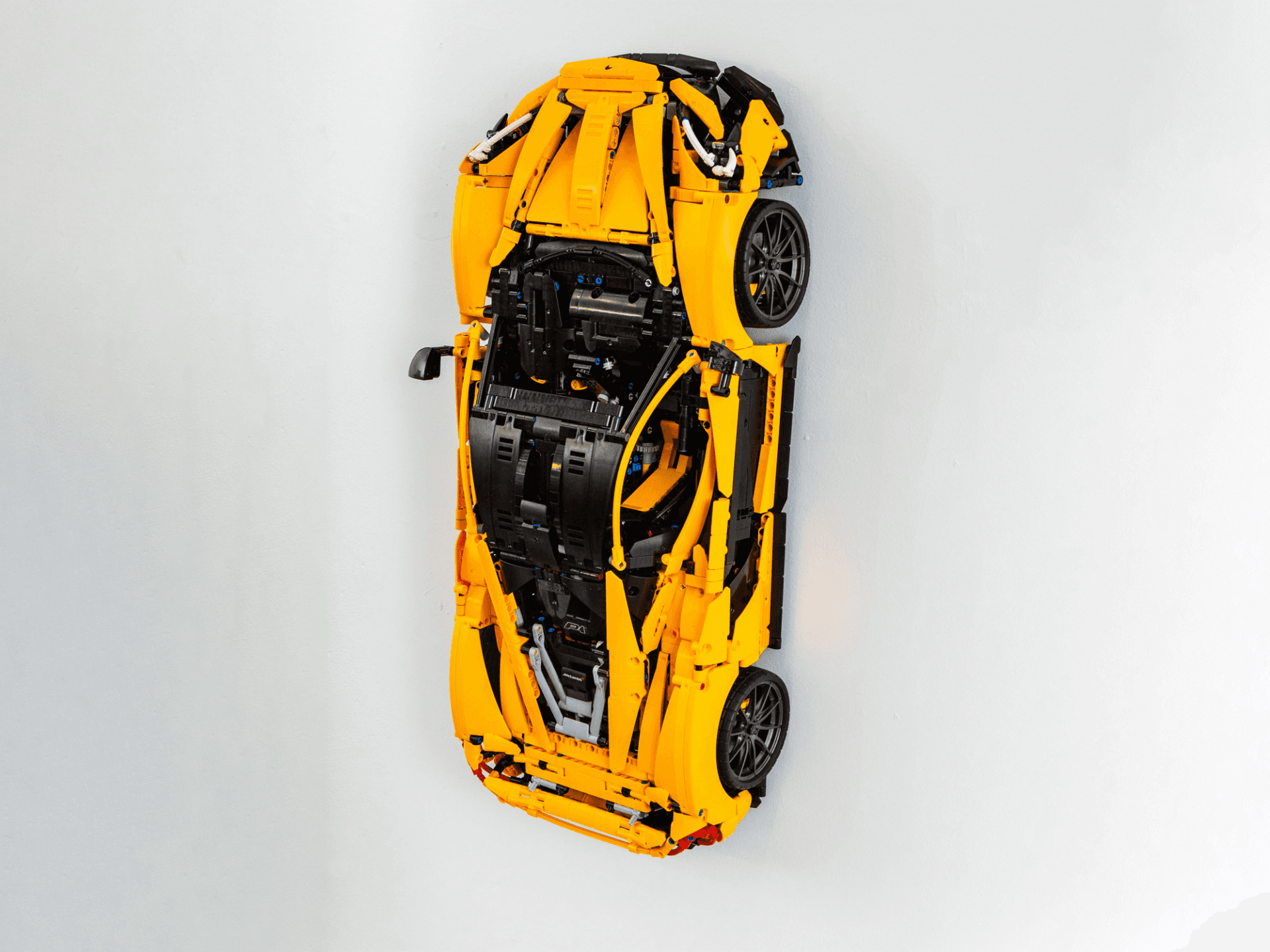 WALL MOUNT MCLAREN P1 - 42172
