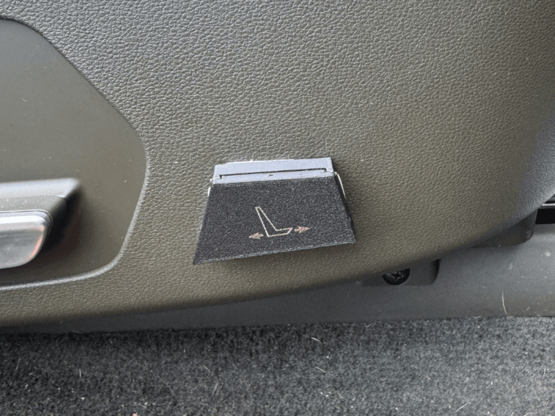 Hyundai Santa Fe 2024+ Seat Slider button cover