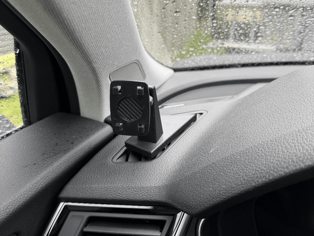 Audi Q5 (2022) Side Vent Mount