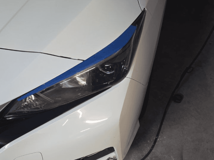 pestaña para faro NISSAN LEAF 