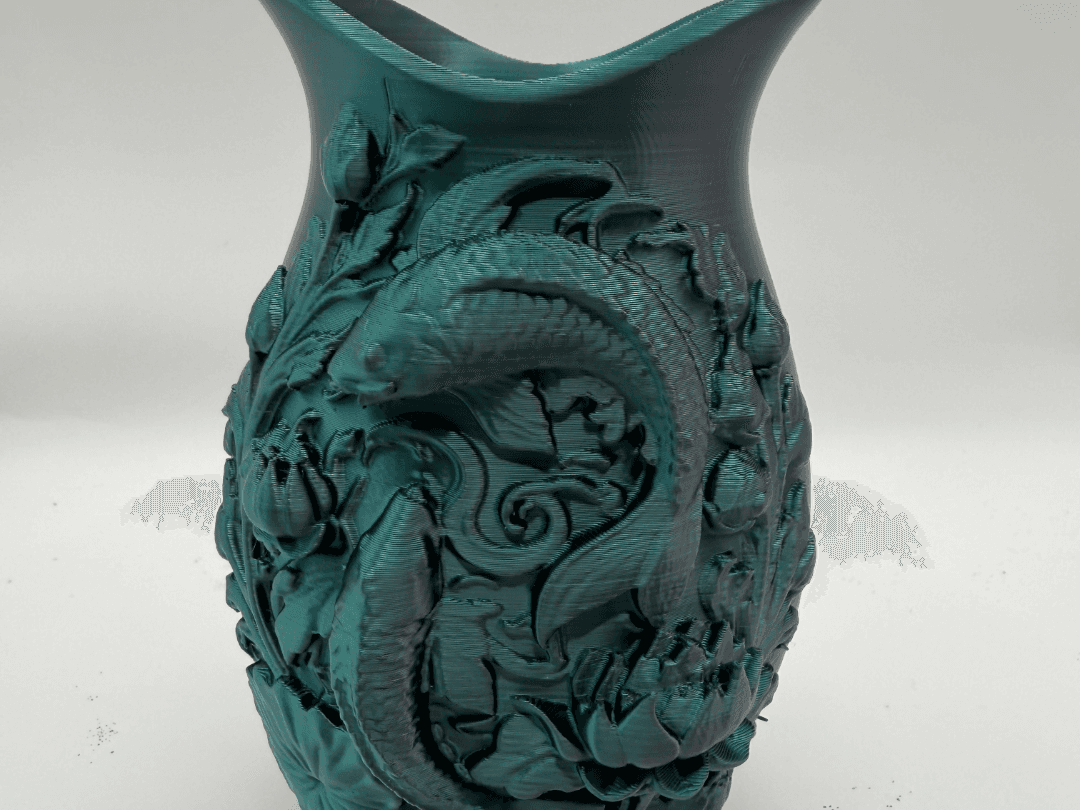 Koi Harmony Vase – Eleganz aus der Unterwasserwelt