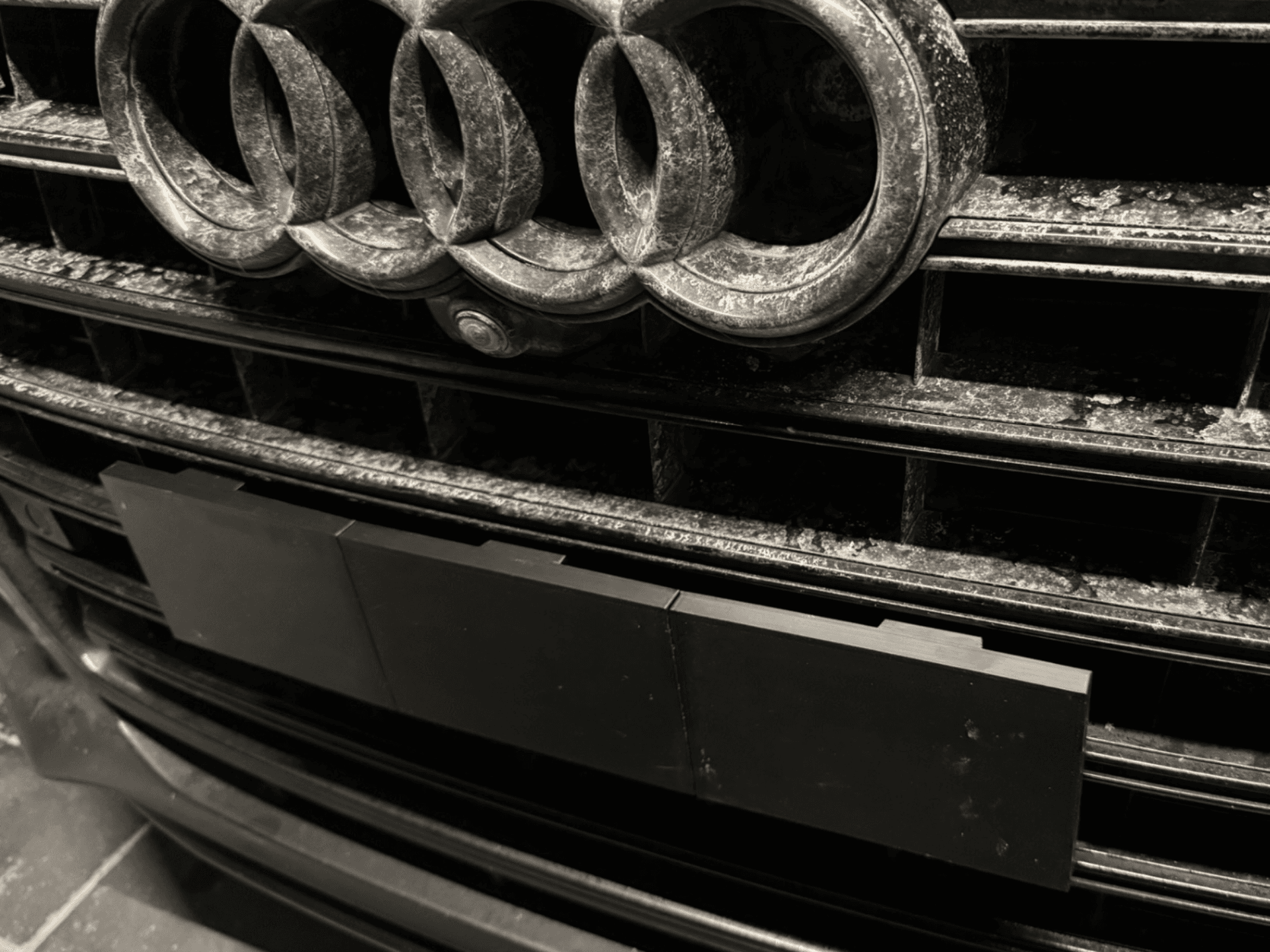 Audi S8 A8 D4 4H Kennzeichenhalter Magnetisch