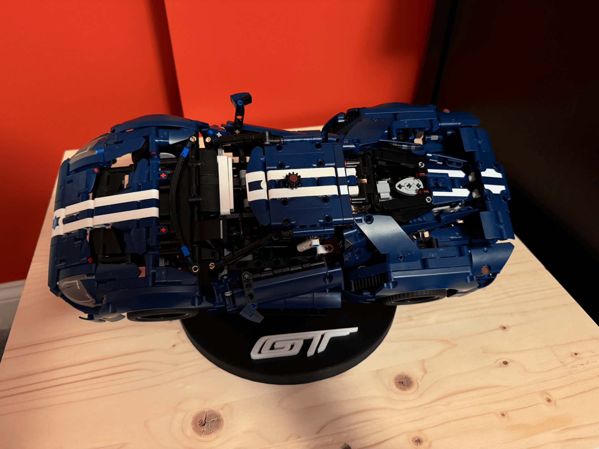 42154 Brick Ford GT Large Display Stand