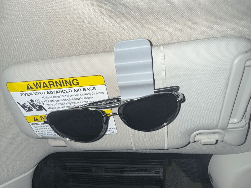 Visor Clip for Sunglasses (Subaru)