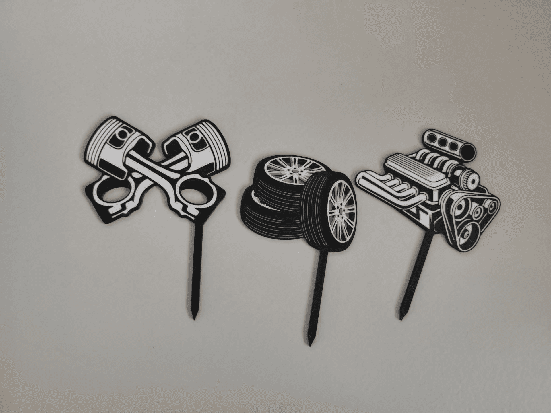 Engine piston car wheel topper