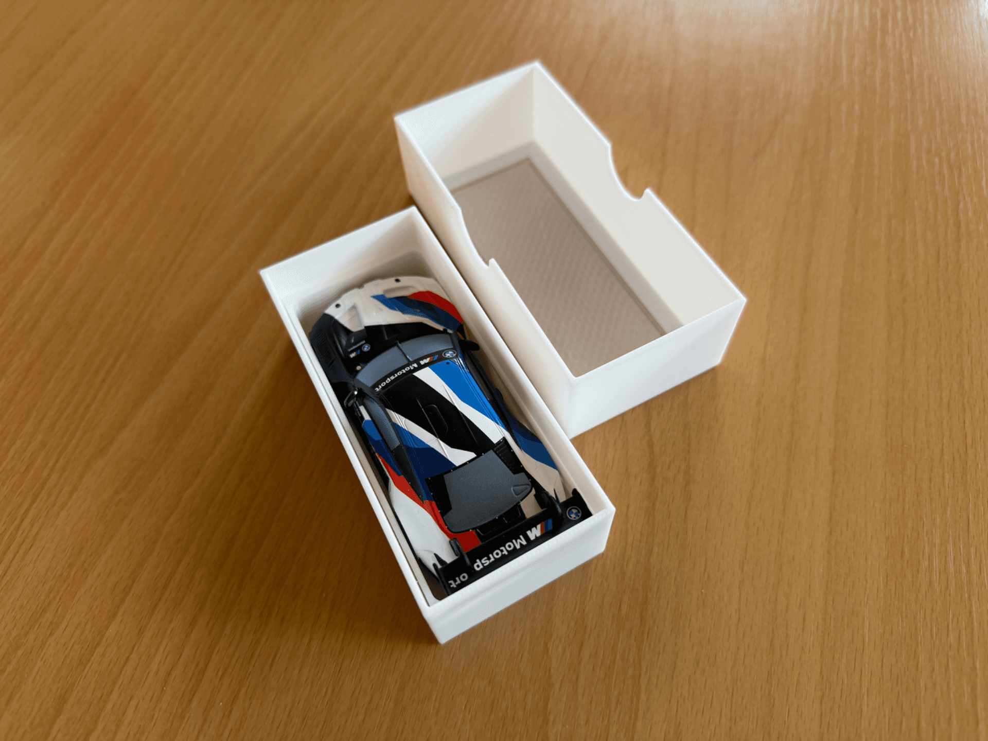 Aufbewahrungsbox für Carrera Hybrid BMW