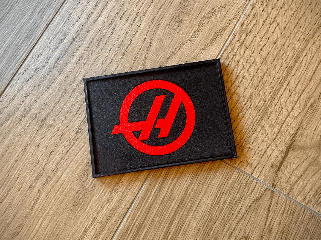 Logo Haas F1 Team 2026 – Quadretto 2D Orizzontale