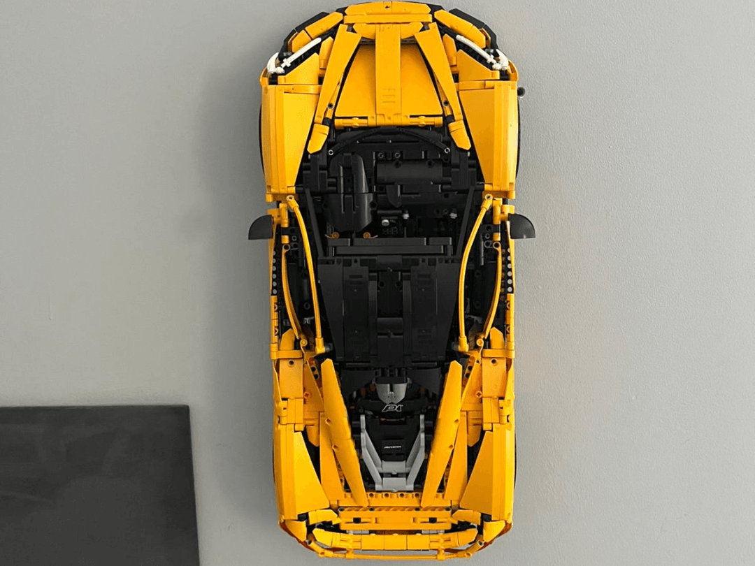 LegoTechnic 42172 McLaren P1 wallmount