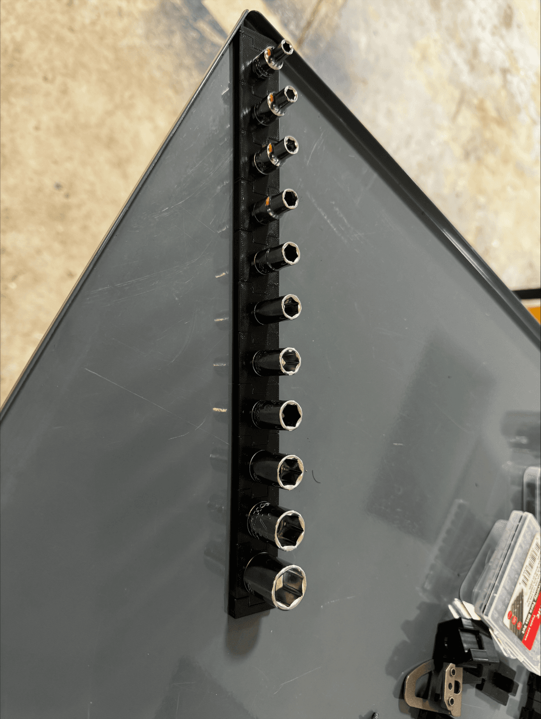 Modular socket organizer with 3 spacers 