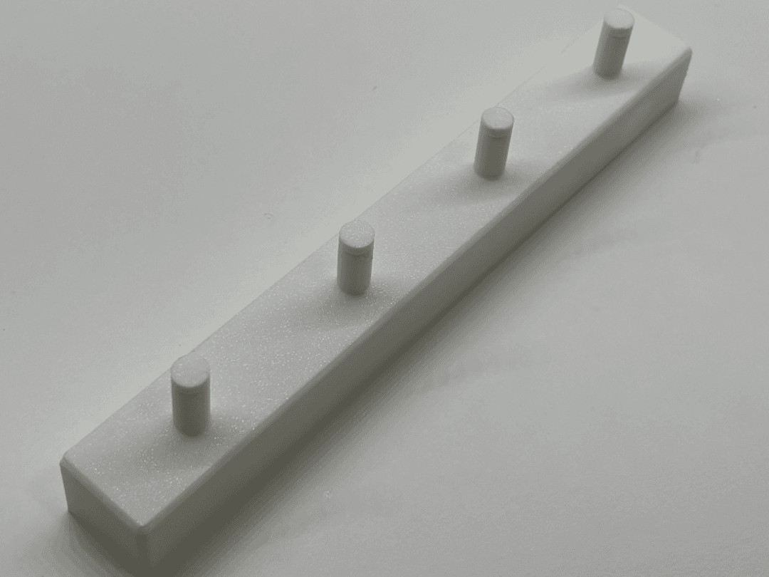 Simple key hanger