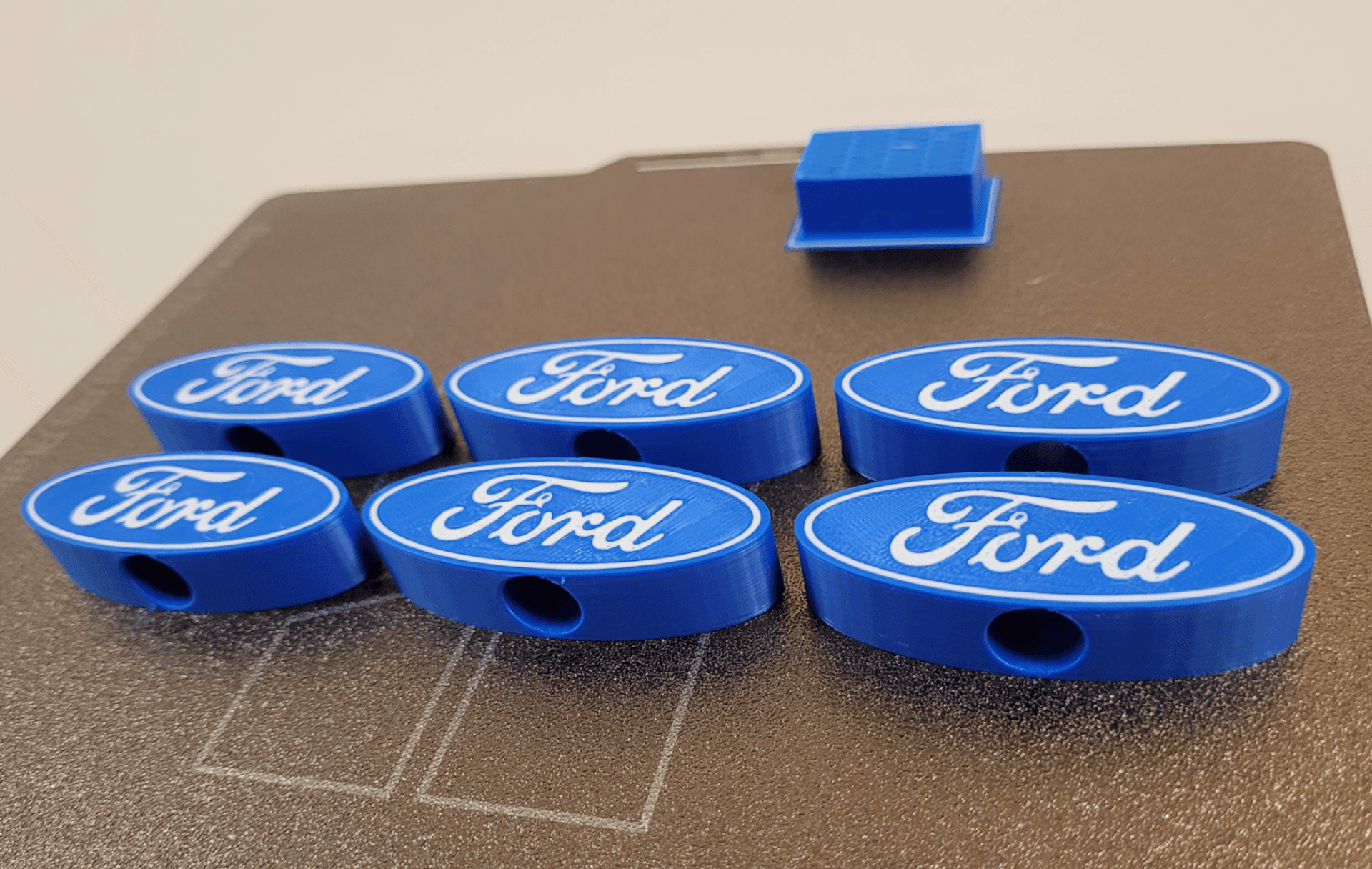 Ford straw topper