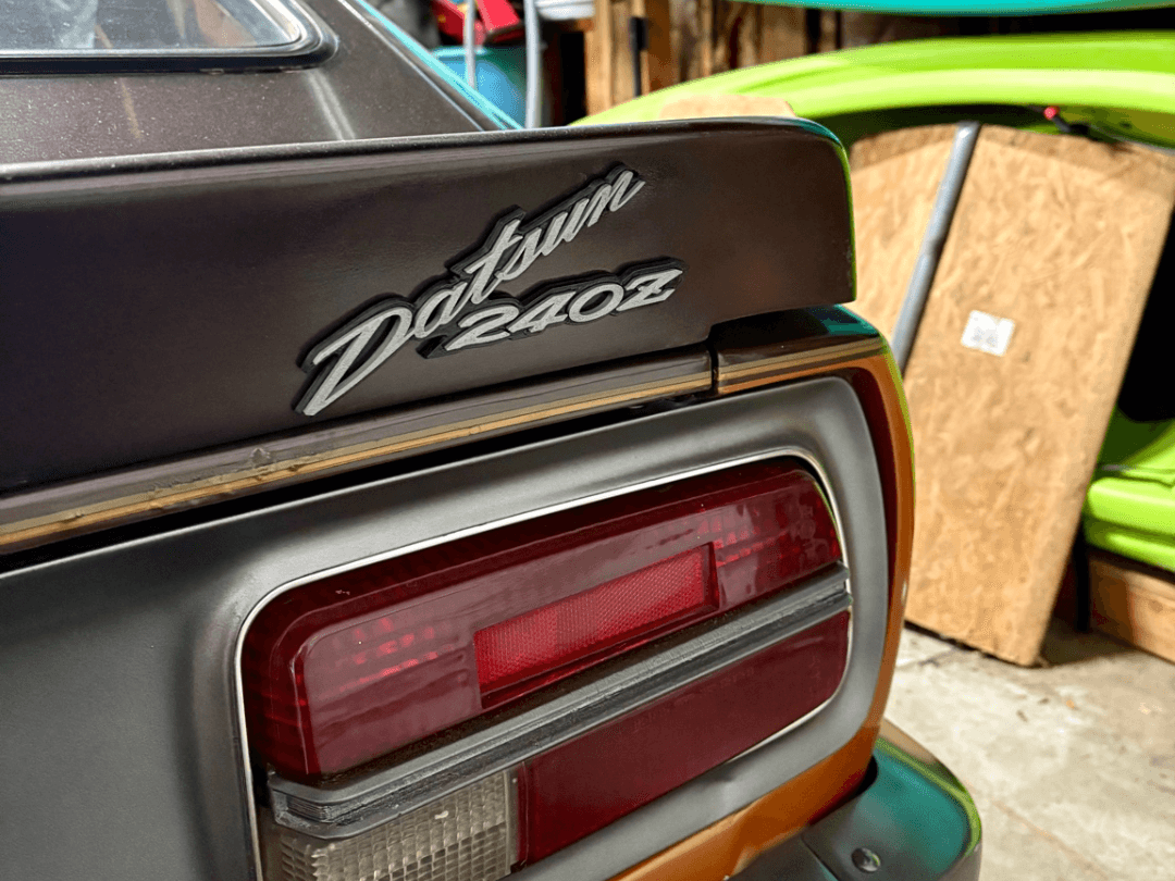 Datsun 240Z / 260Z / 280Z Rear Spoiler Emblem