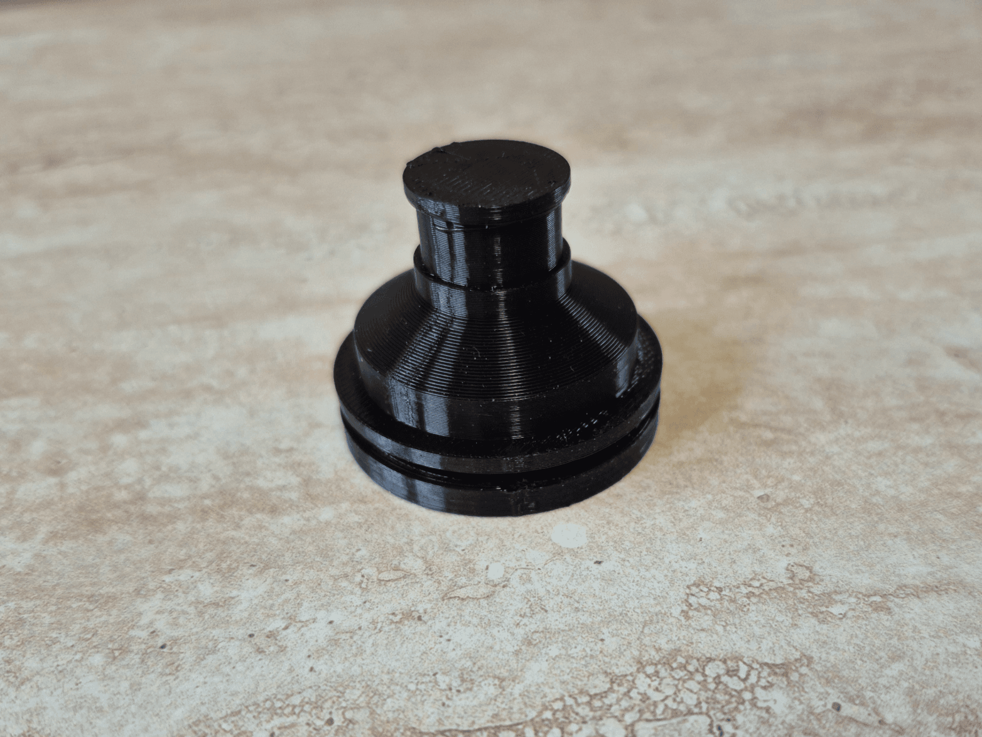 Renault engine cover mount/rubber 7701056972