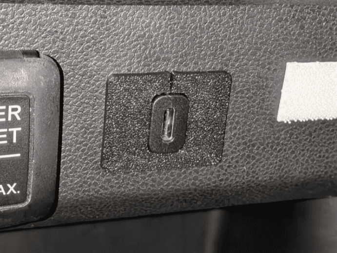Honda Jazz / Fit (2009-2015) USB-C Dash Mount