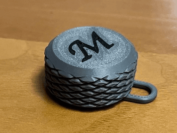 Keinchain Pillow holder with letter