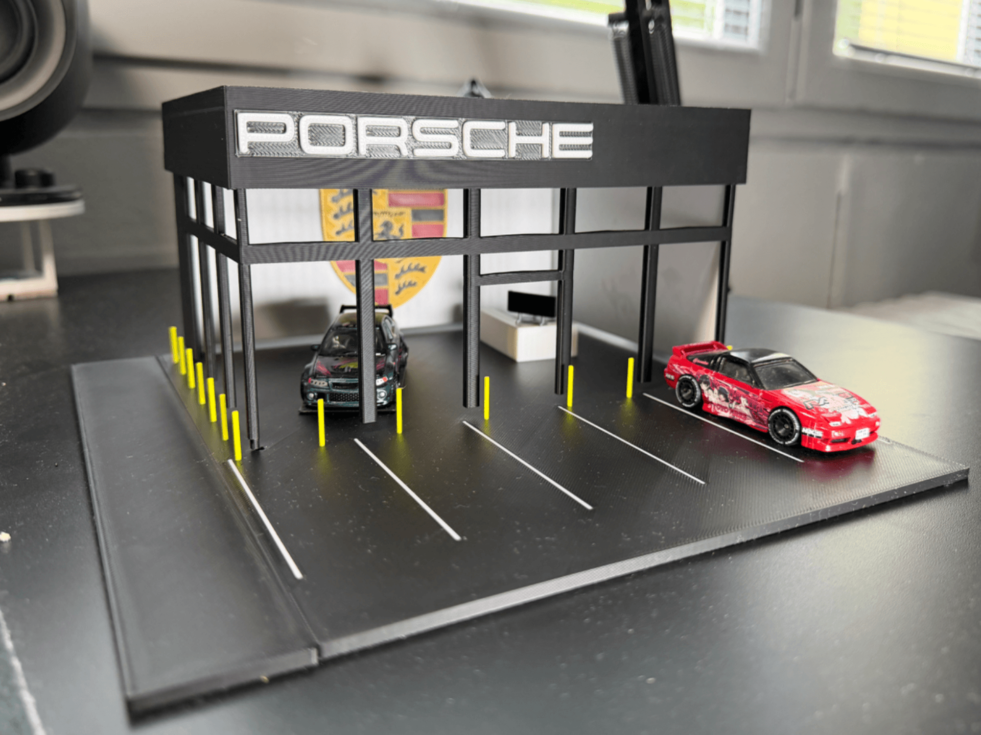 Porsche Showroom for 1:64 scale cars , 1/64