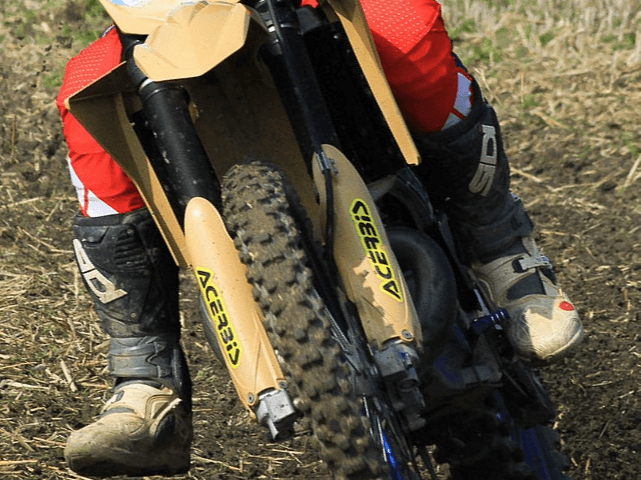 KYB - SHOWA FORK PROTECTORS - parte inferiore