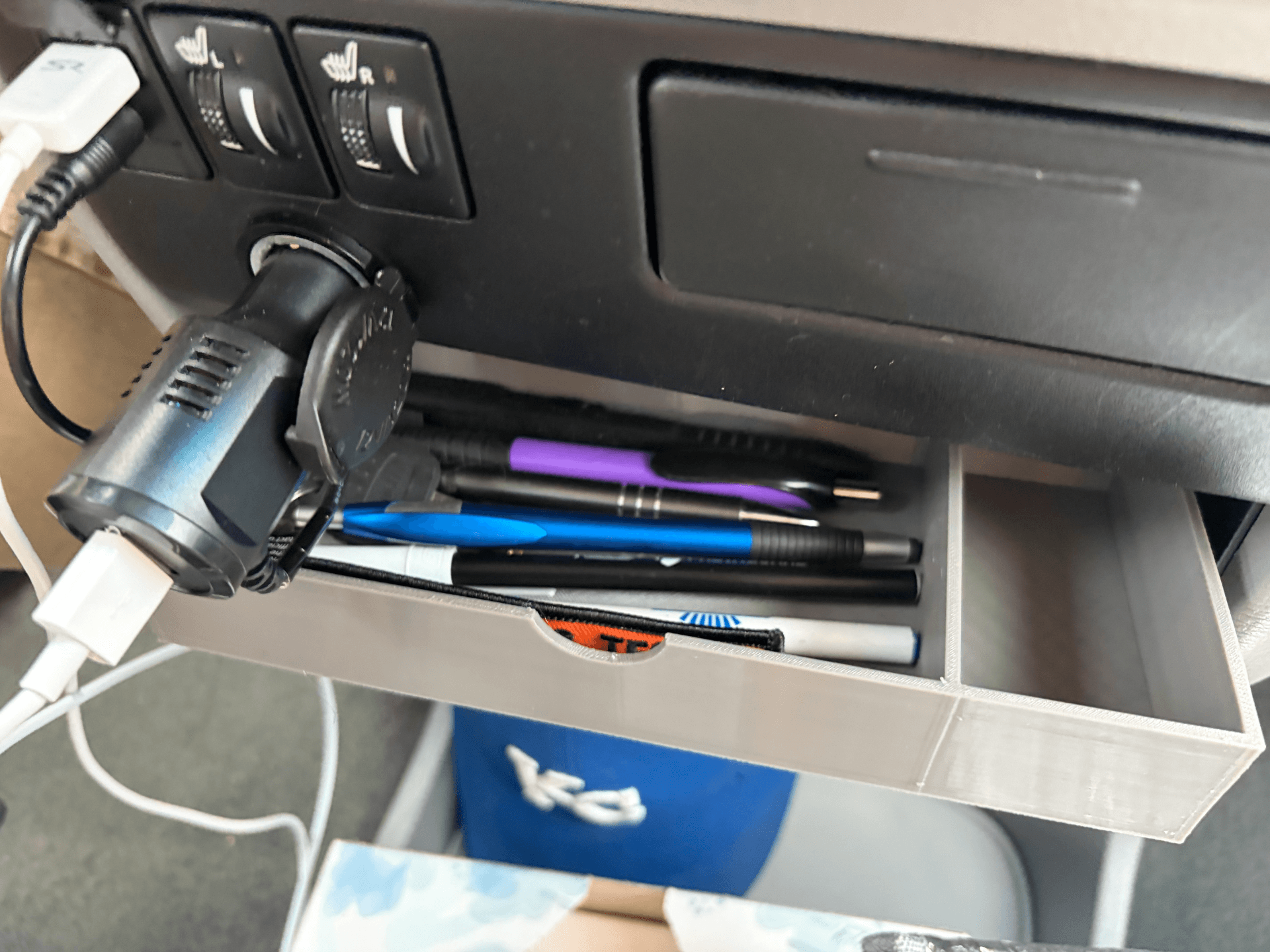 Toyota Sienna dash storage box