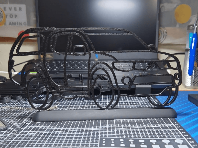 Silhueta L200 Strakar