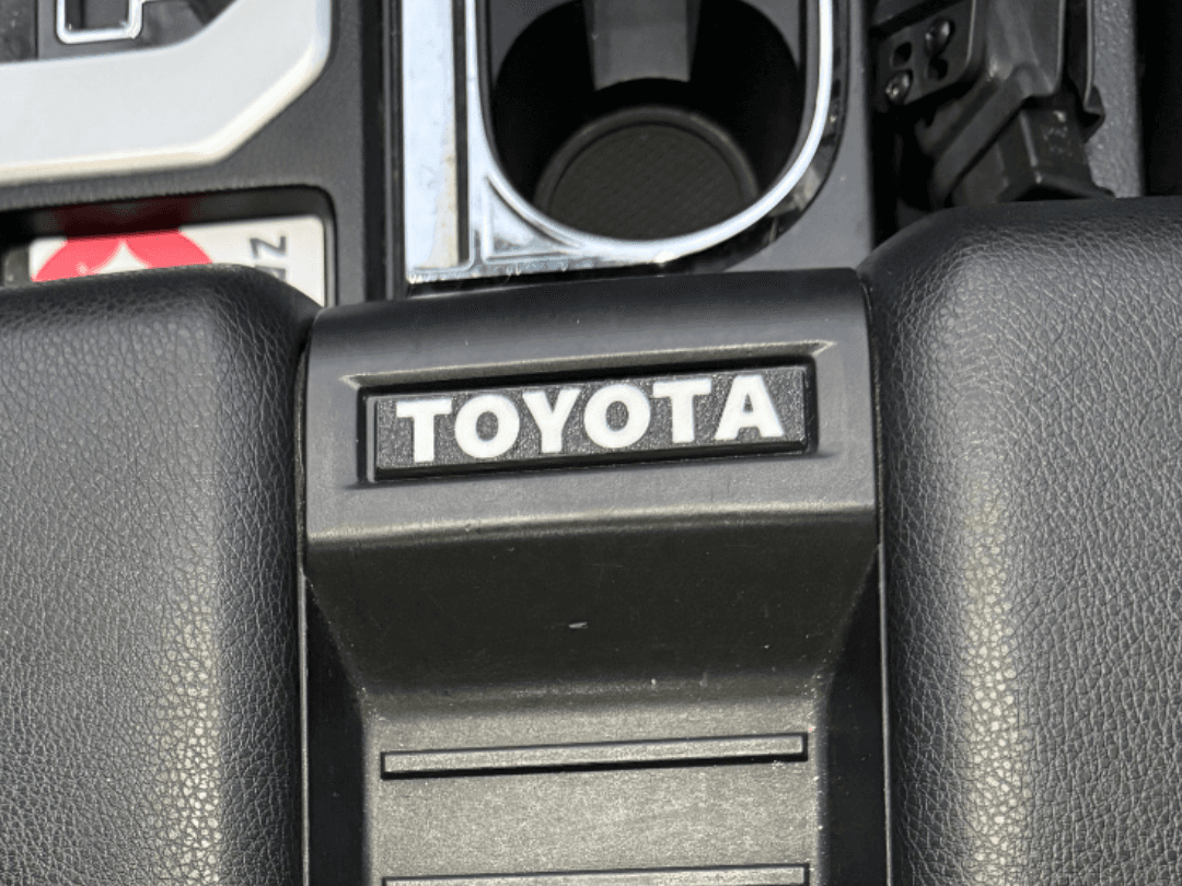 14-21 Tundra Console Badge