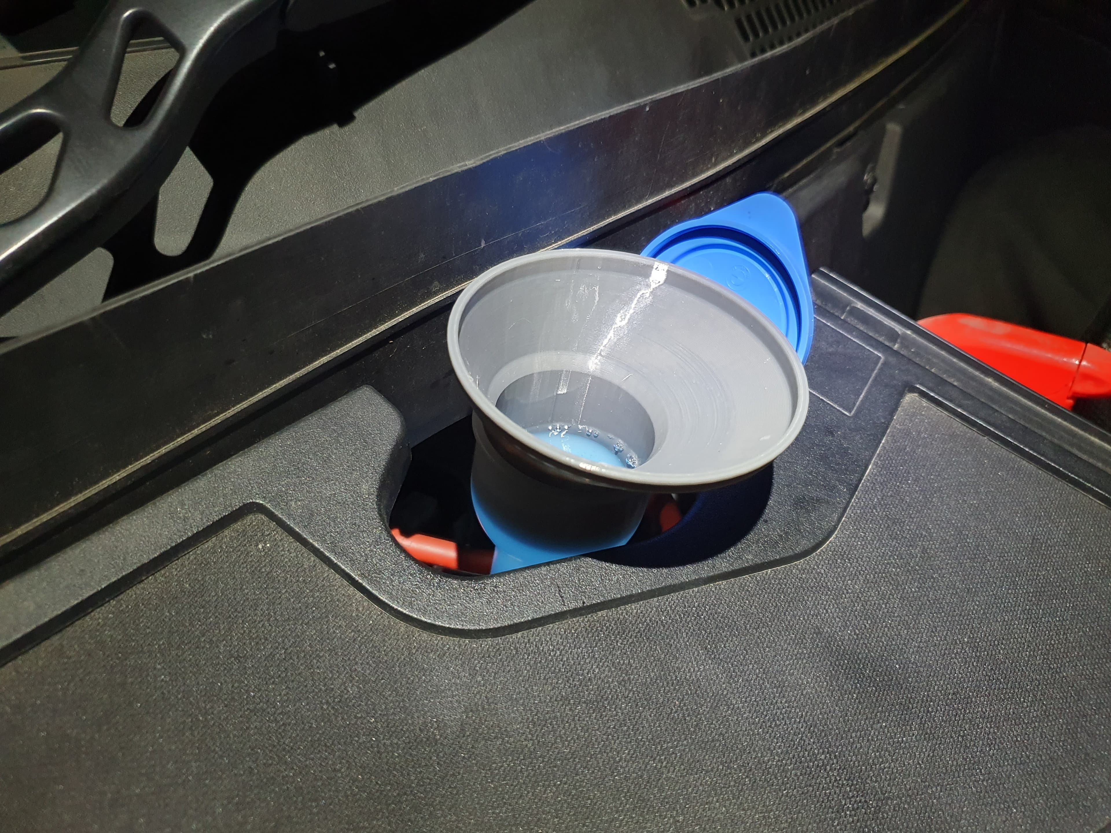 BMW i3 washer fluid funnel