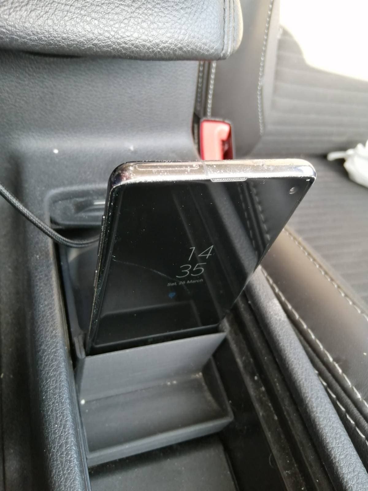 Samsung S10 dock for Ford Focus 2017 centre console