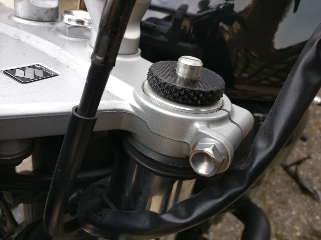 Suzuki SV650 front forks ring
