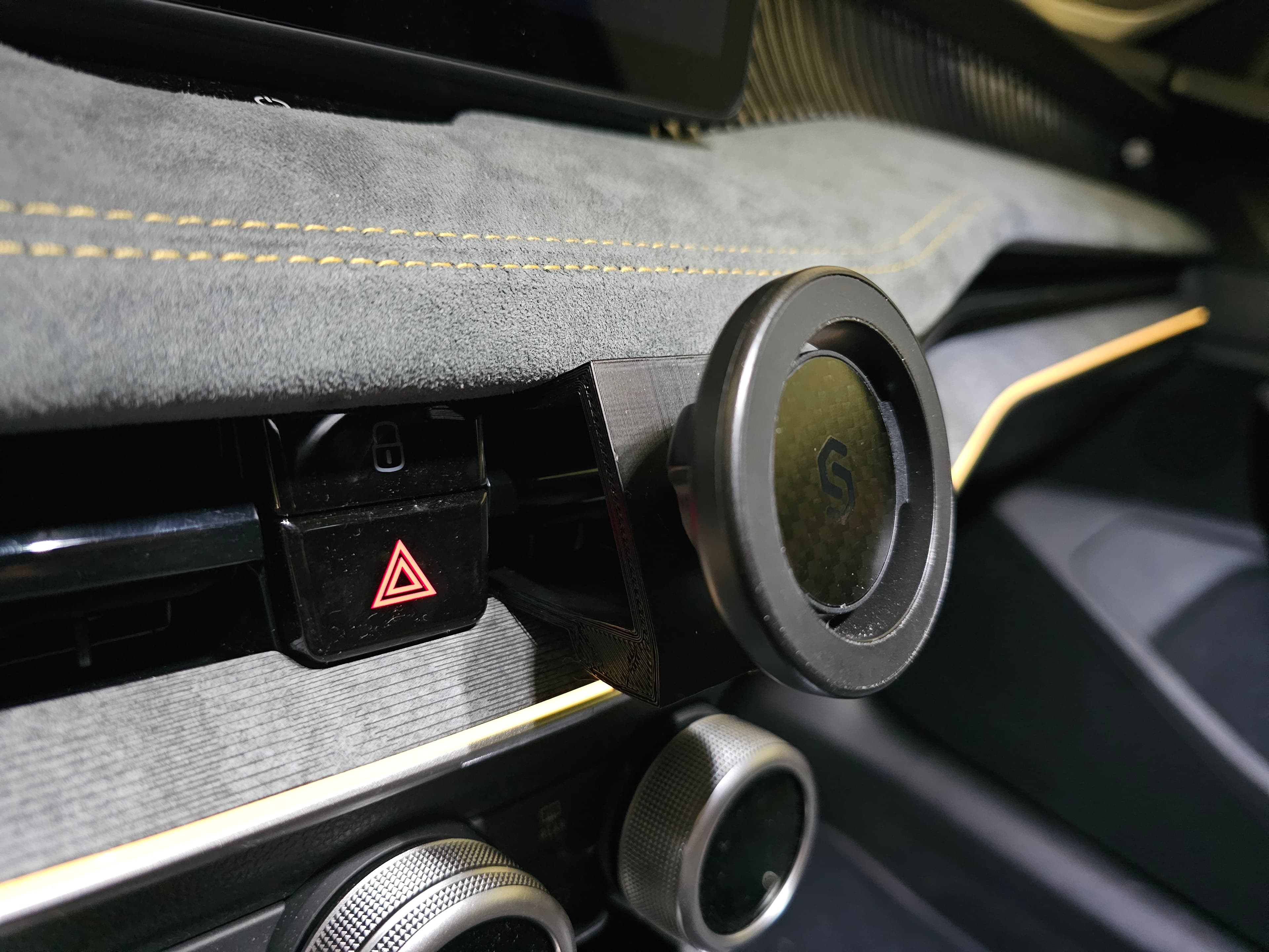 Skoda Superb ab 2024 Clip für Handyhalterung Lüftung
