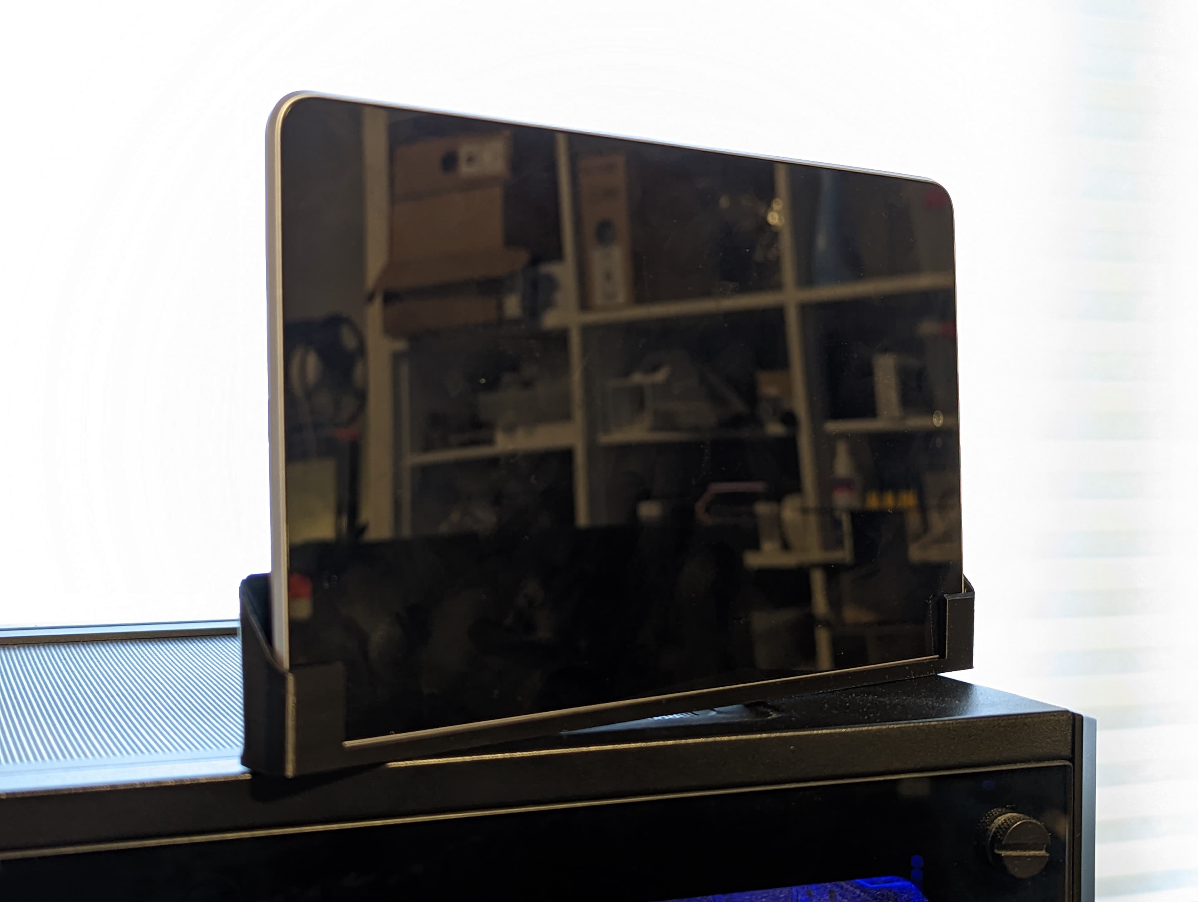 Nexus 7 (2012) Hard Mount Stand