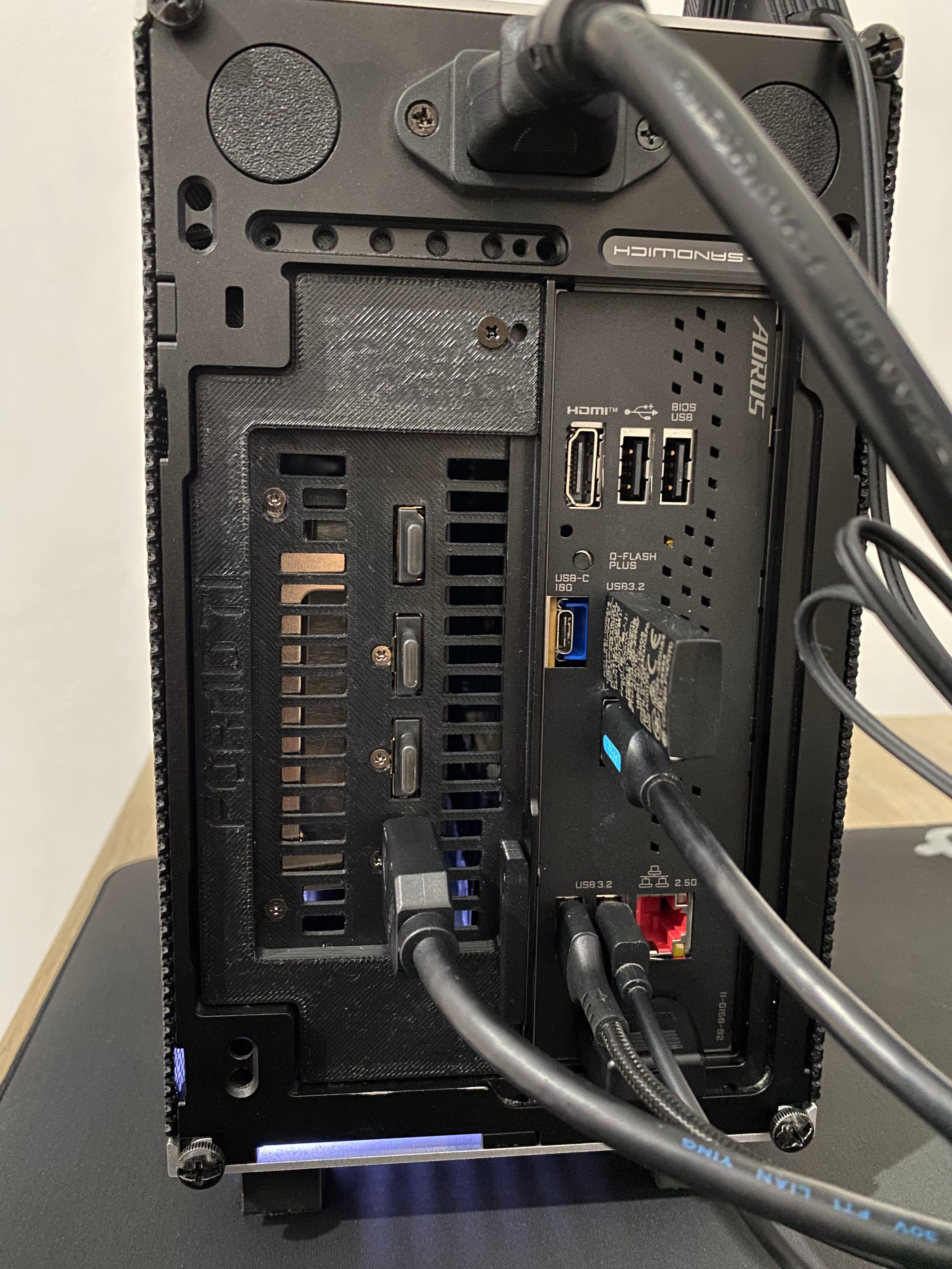FormD T1 GPU Travel Kit + Anti-Sag for Inno3D RTX 5080 X3 OC