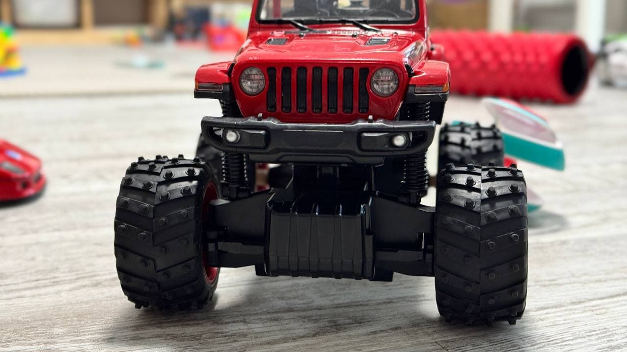 suspension arm for toy