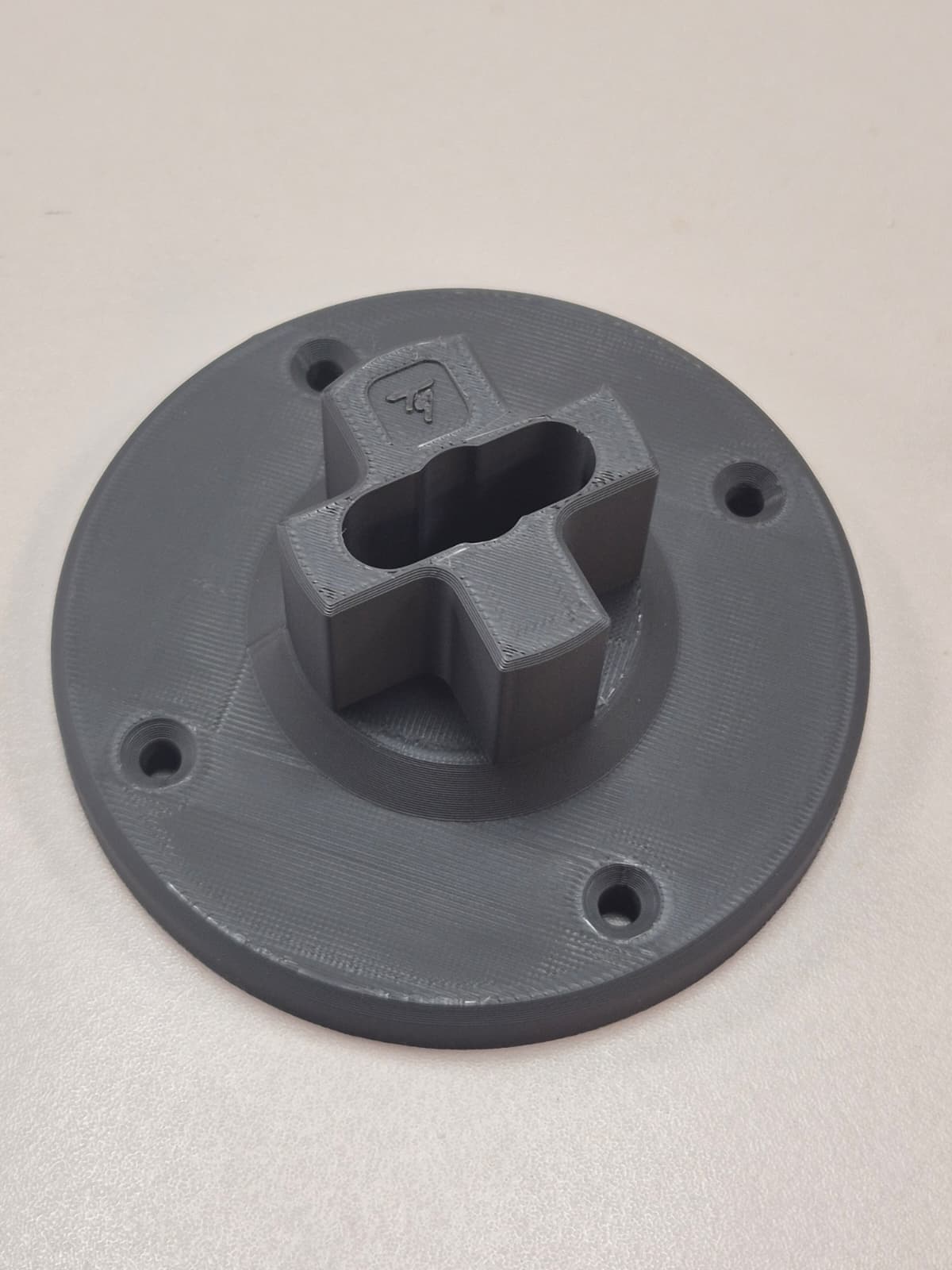 Thrustmaster Wheel Wall Mount - Push Fit