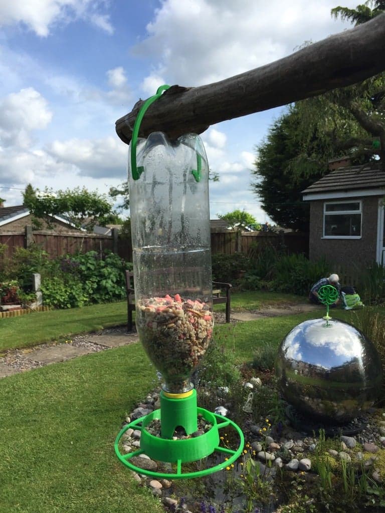 Hanger for Bird Feeder (with soda bottle thread)