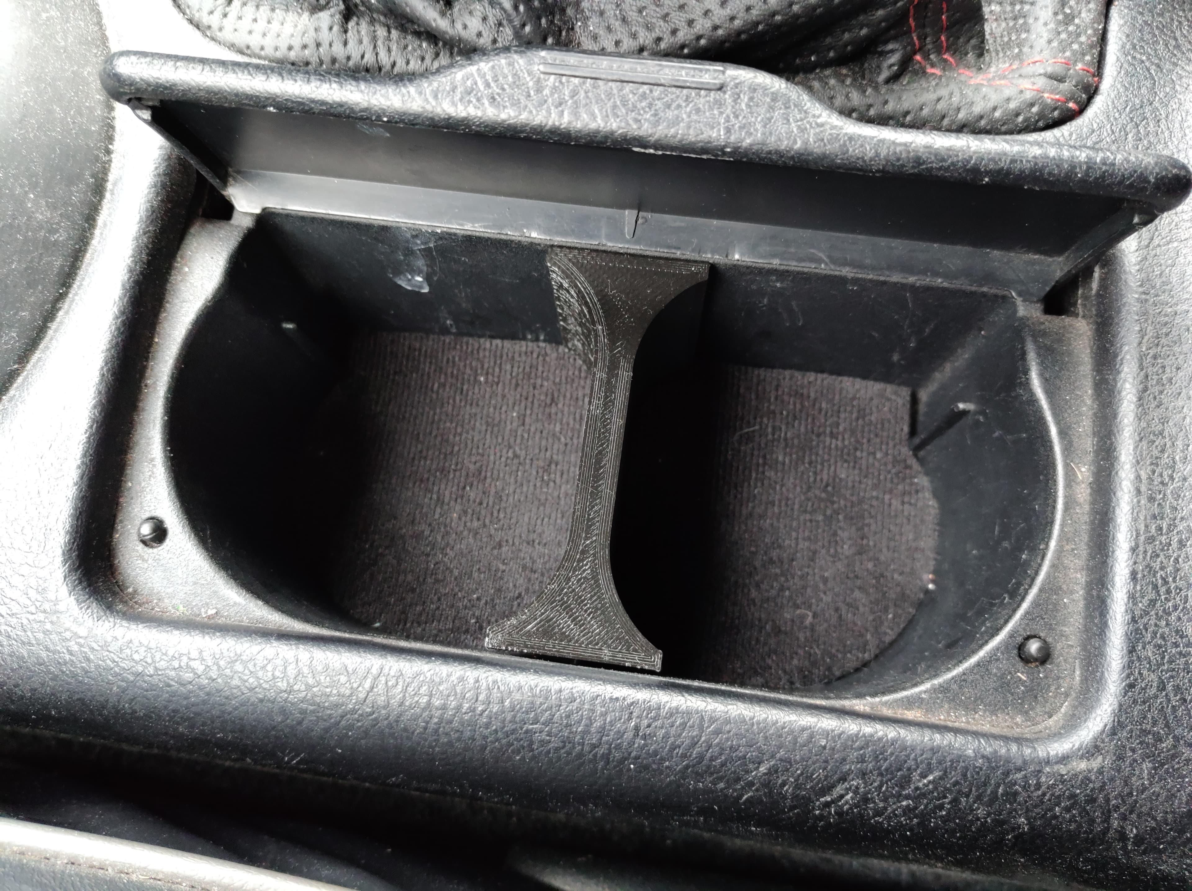 Lexus IS200 IS300 Cupholder