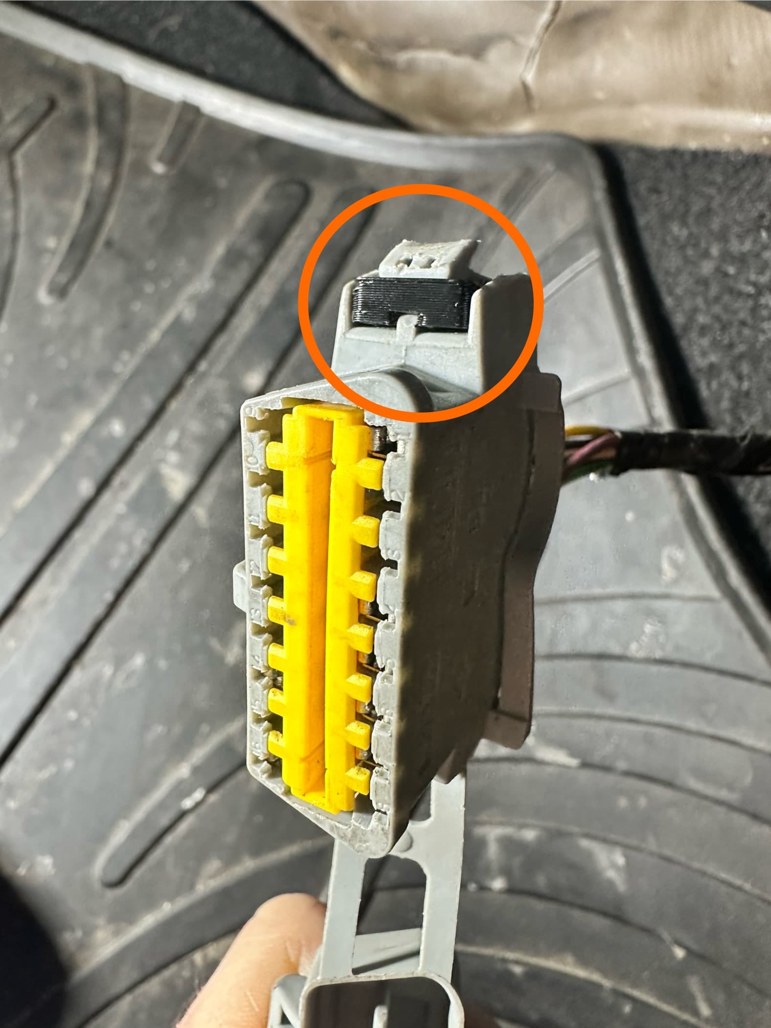Dacia Duster OBD Fix