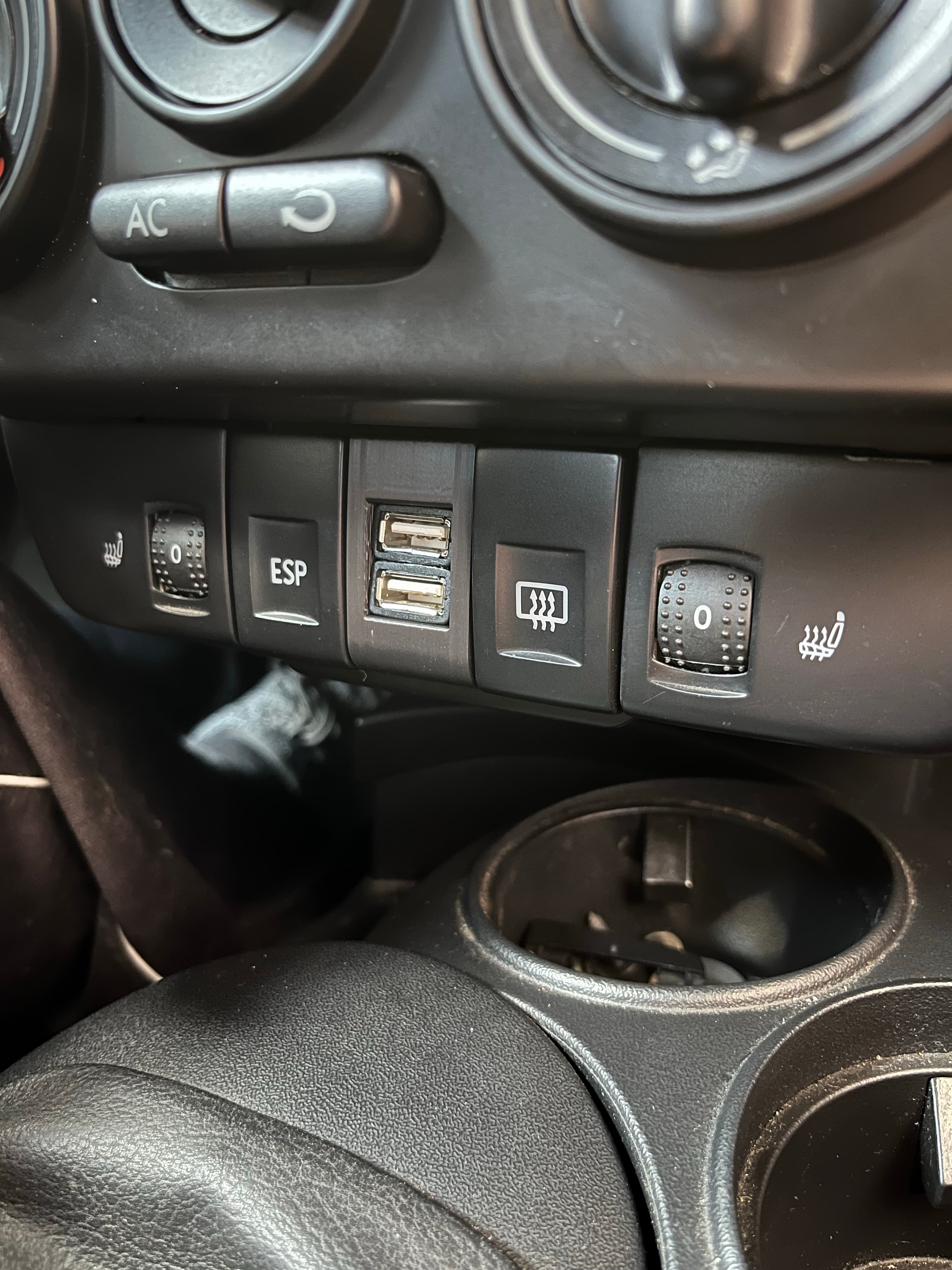 USB Placeholder for VW Beetle 2010