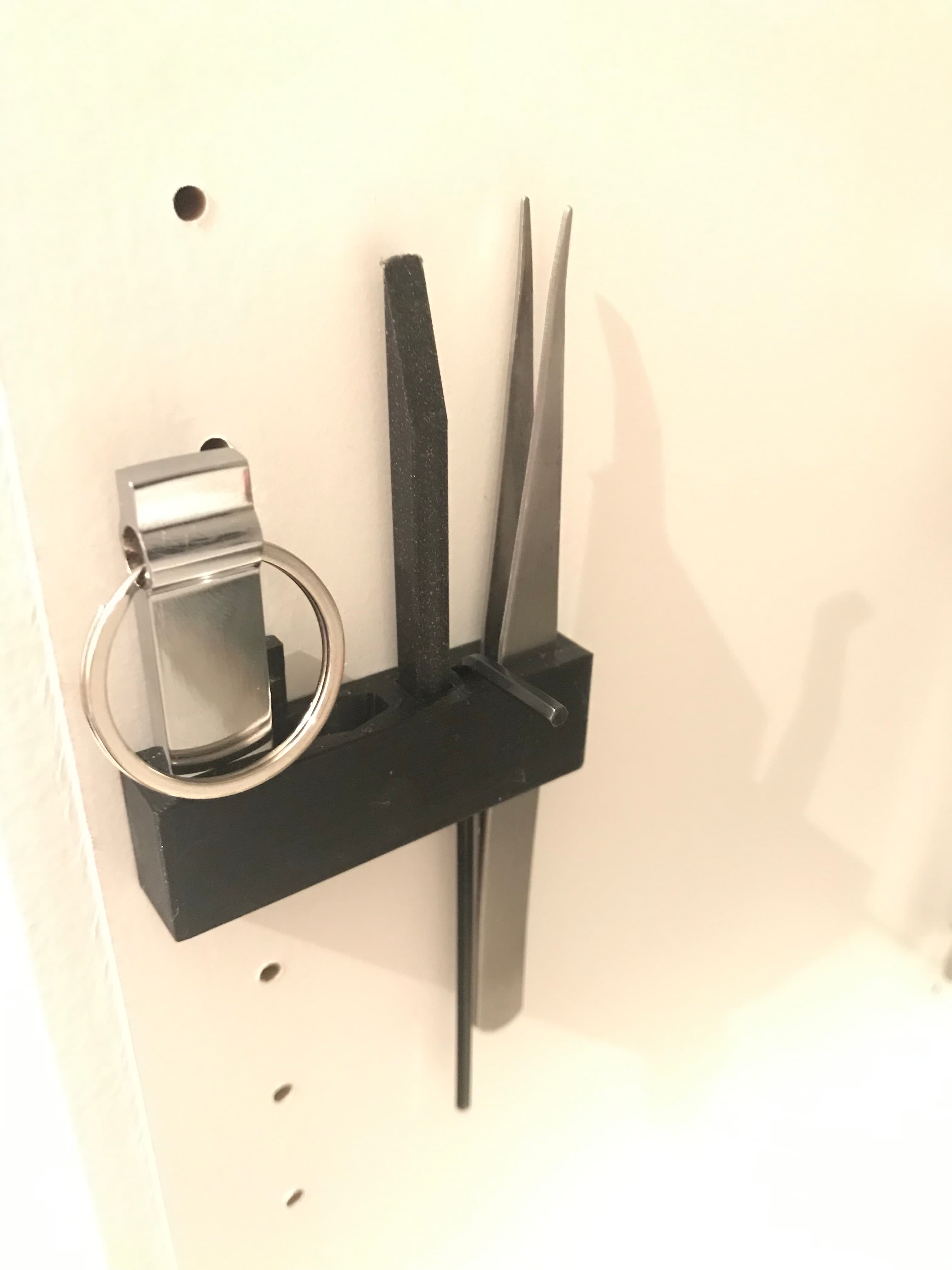 Ika Platsa custom tool holder