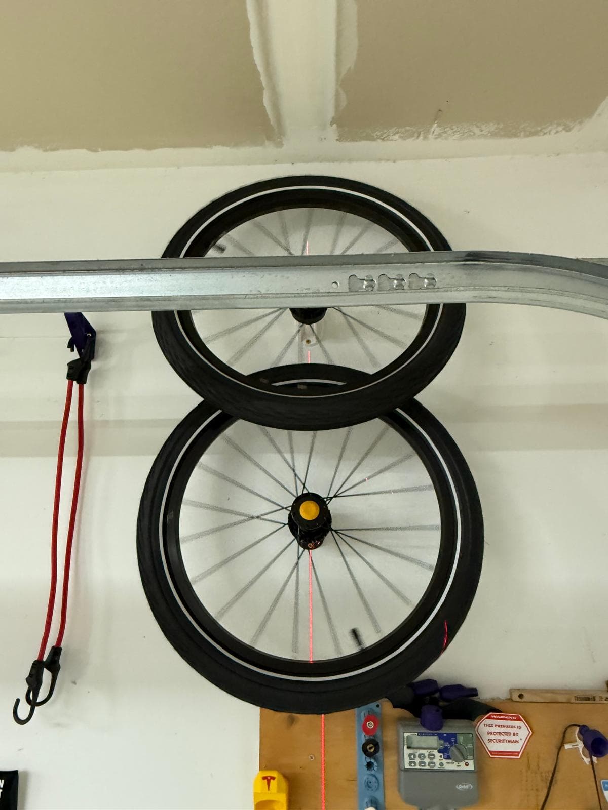 Wall-Mount Wheel Holder for Burley D’Lite X Trailer (1 & 2 Seat)