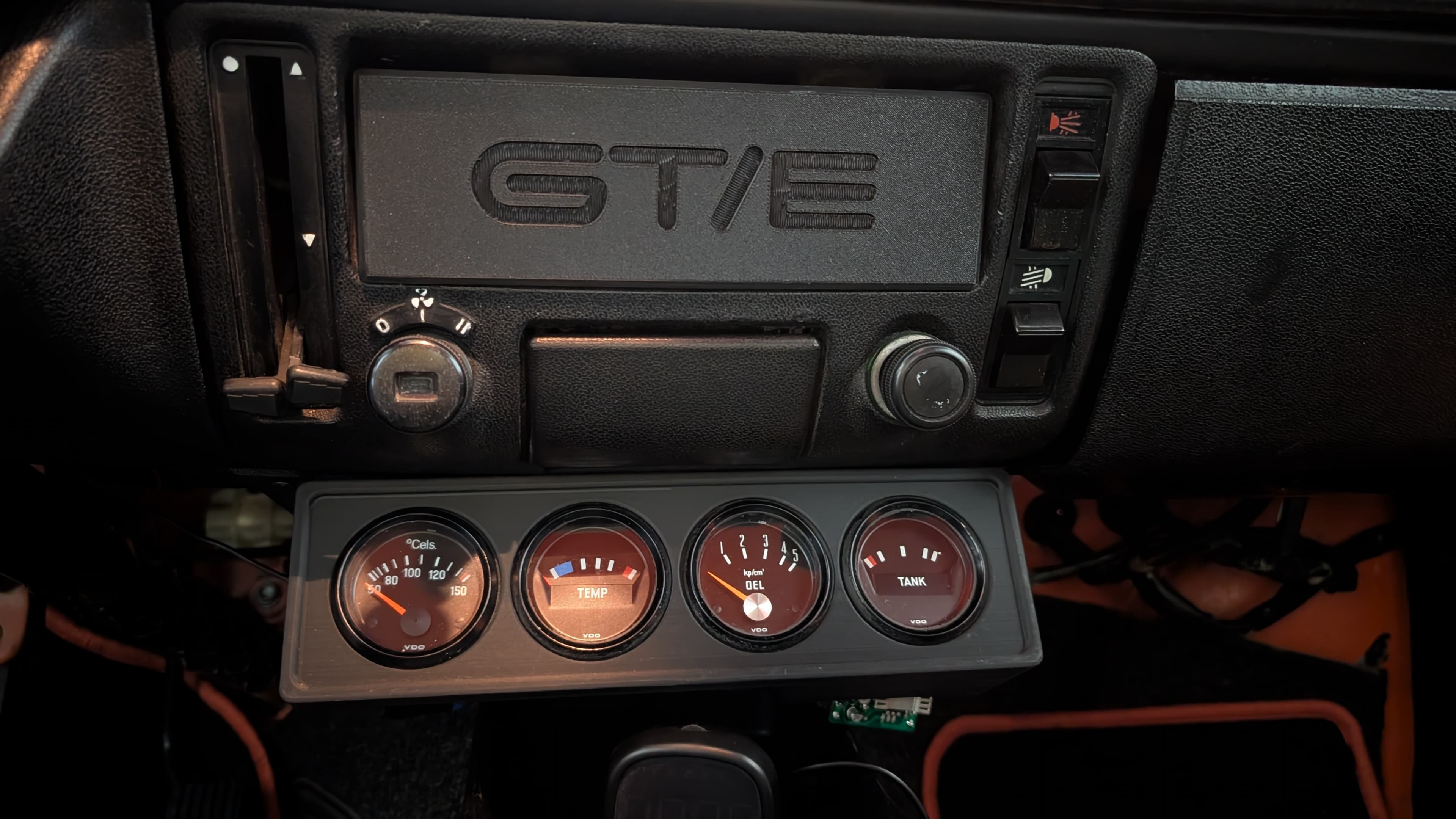 DIN radio cover for Opel Kadett C Coupé GTE