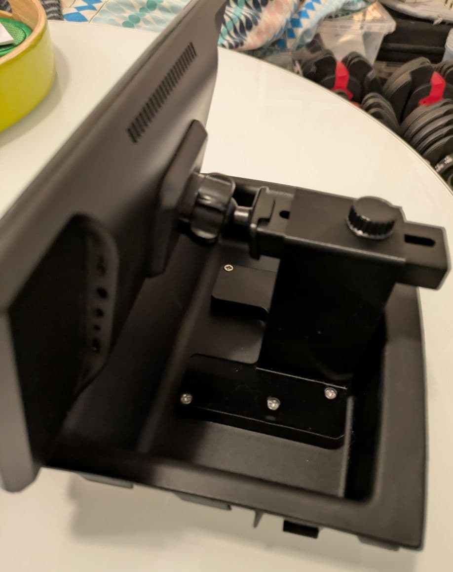 Carpodgo T3 Pro VW Polo 9n3 dash tray mount