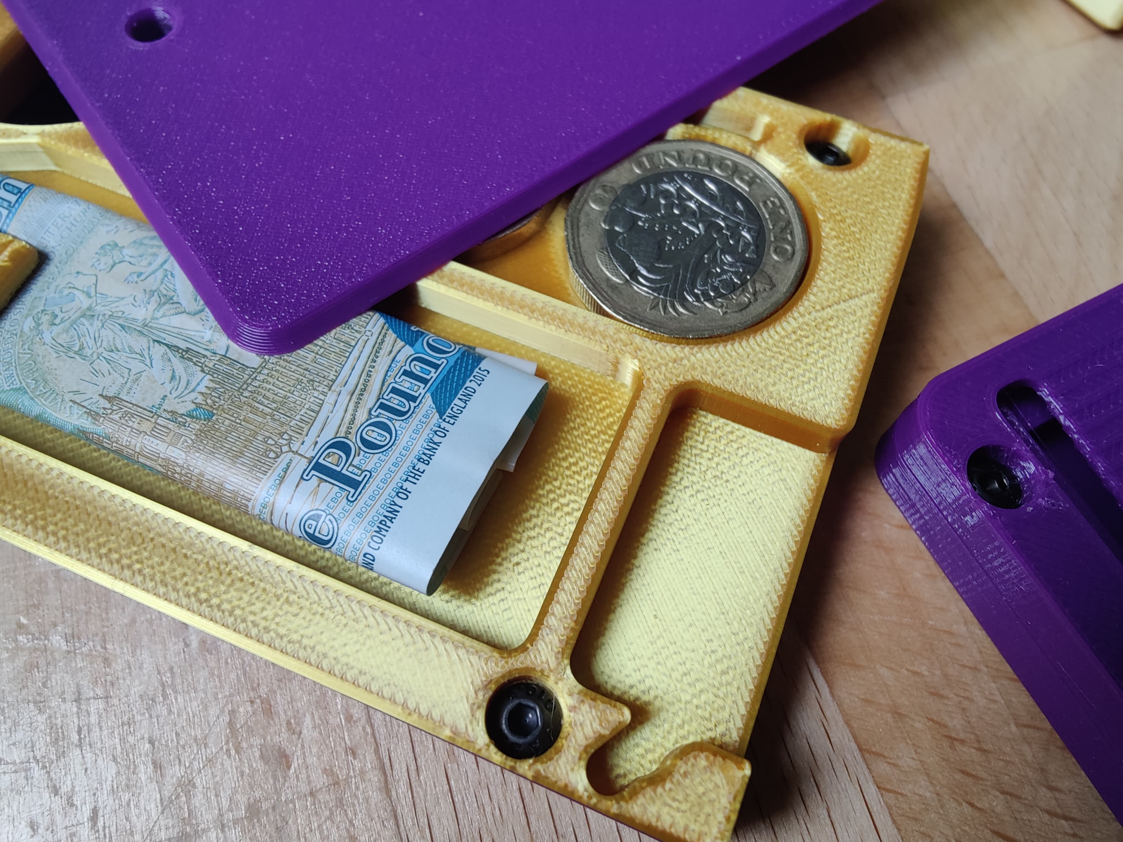 another flip open card wallet